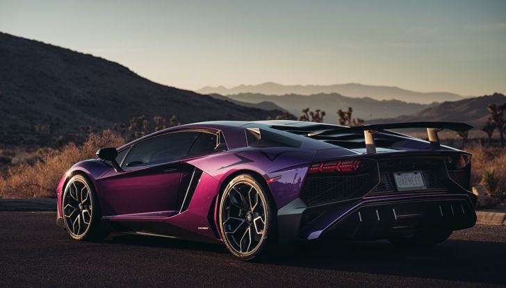 Lamborghini Aventador LP750-4 SV trovata abbandonata nella giungla - Foto 1 di 7