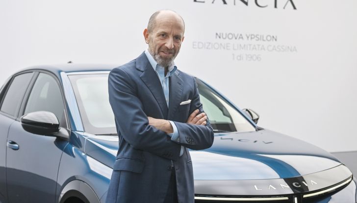 Lancia Ypsilon 2025: caratteristiche, design, abitacolo, dotazioni e autonomia - Foto 22 di 74