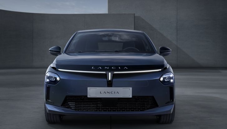 Lancia Ypsilon 2025: caratteristiche, design, abitacolo, dotazioni e autonomia - Foto 39 di 74