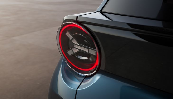 Lancia Ypsilon 2025: caratteristiche, design, abitacolo, dotazioni e autonomia - Foto 42 di 74