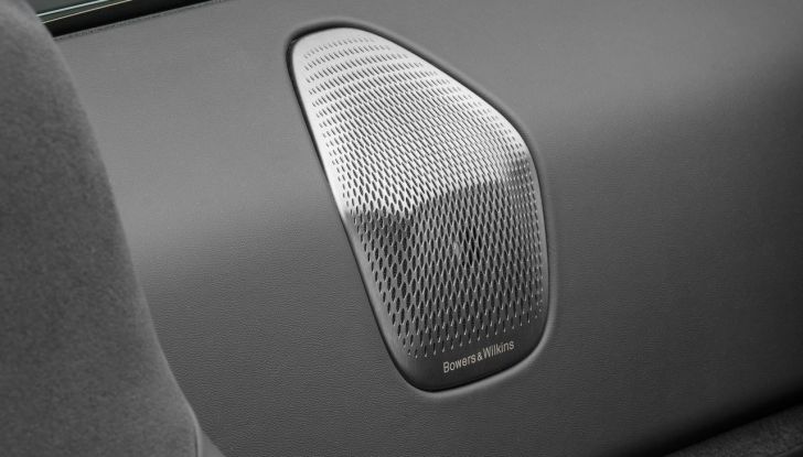 McLaren Artura Spider: caratteristiche, design, abitacolo, motore, prestazioni e prezzo - Foto 14 di 35