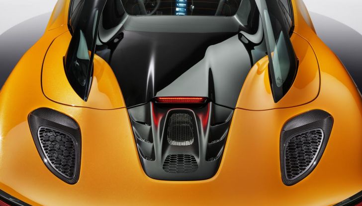 McLaren Artura Spider