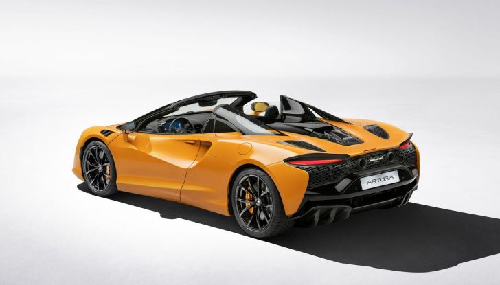 McLaren Artura Spider