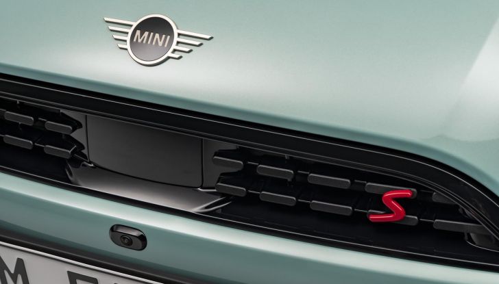 Mini Cooper 2024: caratteristiche, design, motori, versioni, abitacolo e prezzi della versione a benzina - Foto 9 di 34