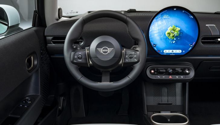 Mini Cooper 2024: caratteristiche, design, motori, versioni, abitacolo e prezzi della versione a benzina - Foto 22 di 34
