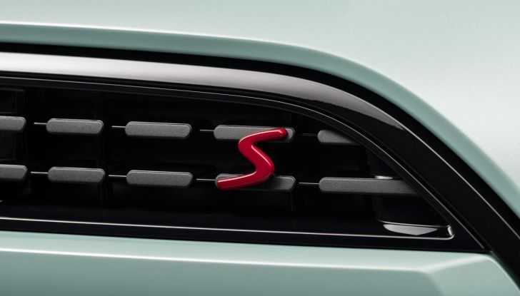 Mini Cooper 2024: caratteristiche, design, motori, versioni, abitacolo e prezzi della versione a benzina - Foto 12 di 34