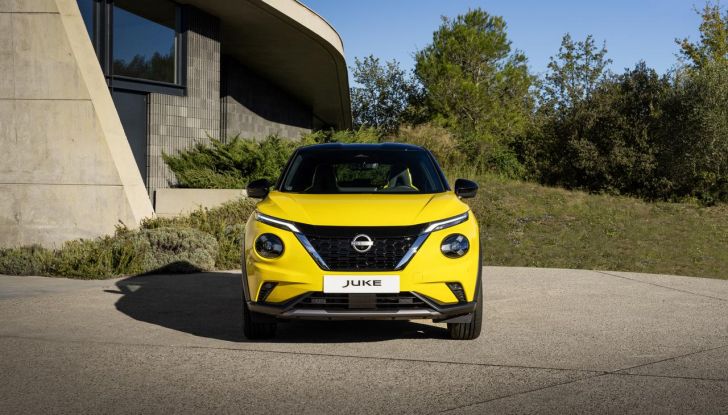 Nissan Juke 2024: caratteristiche, design, abitacolo, motori e versioni del nuovo restyling - Foto 4 di 72
