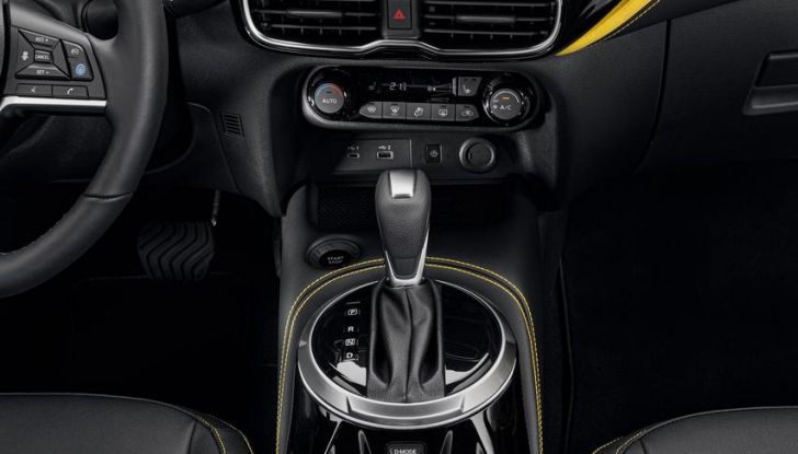 Nissan Juke 2024: caratteristiche, design, abitacolo, motori e versioni del nuovo restyling - Foto 63 di 72