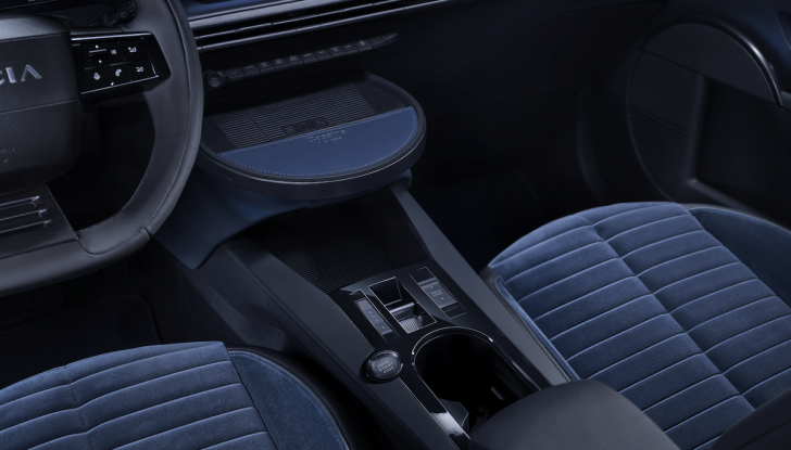 Lancia Ypsilon 2024: vendite record nel primo semestre - Foto 1 di 4