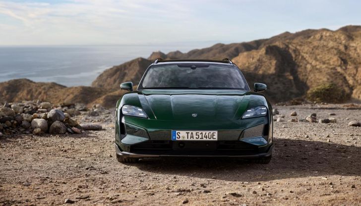 Porsche Taycan 2025: caratteristiche, design, interni, motori, autonomia e versioni - Foto 8 di 82