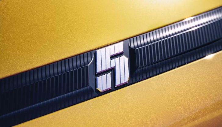 Renault 5 E-Tech Electric: caratteristiche, design, abitacolo, allestimenti, autonomia, potenza e prezzi - Foto 44 di 74