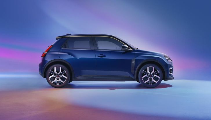 Renault 5 E-Tech Electric: caratteristiche, design, abitacolo, allestimenti, autonomia, potenza e prezzi - Foto 51 di 74