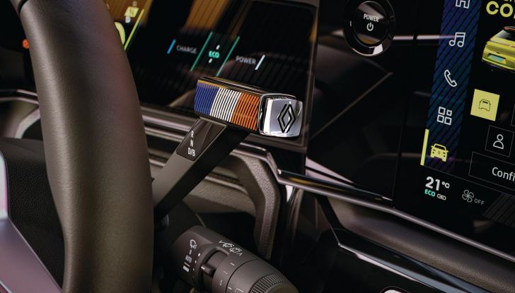 Renault 5 E-Tech Electric: caratteristiche, design, abitacolo, allestimenti, autonomia, potenza e prezzi - Foto 28 di 74