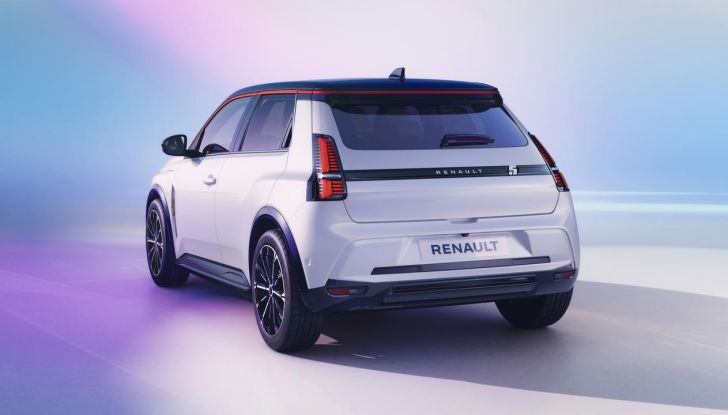 Renault 5 E-Tech Electric: caratteristiche, design, abitacolo, allestimenti, autonomia, potenza e prezzi - Foto 48 di 74