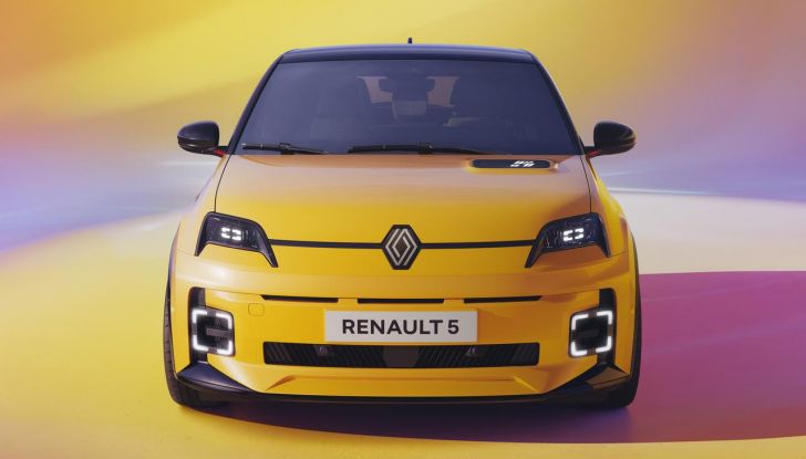Renault 5 E-Tech Electric: caratteristiche, design, abitacolo, allestimenti, autonomia, potenza e prezzi - Foto 61 di 74