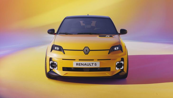 Renault 5 E-Tech Electric: caratteristiche, design, abitacolo, allestimenti, autonomia, potenza e prezzi - Foto 60 di 74