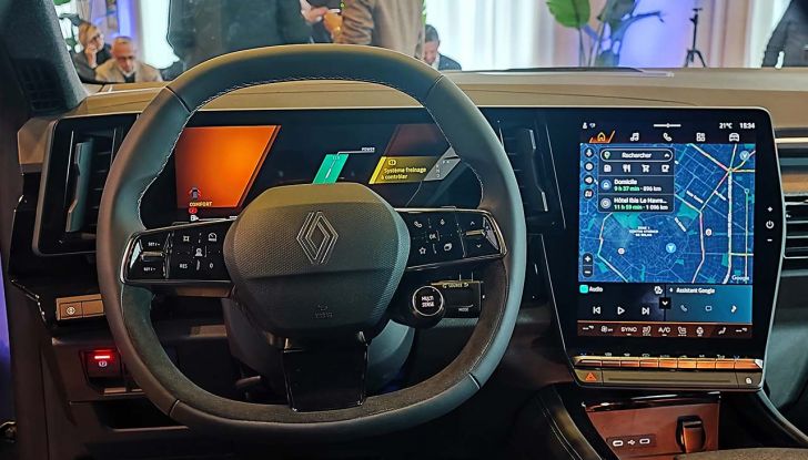 Renault Rafale 2024: caratteristiche, tecnologie e motorizzazioni del nuovo SUV coupé - Foto 6 di 22