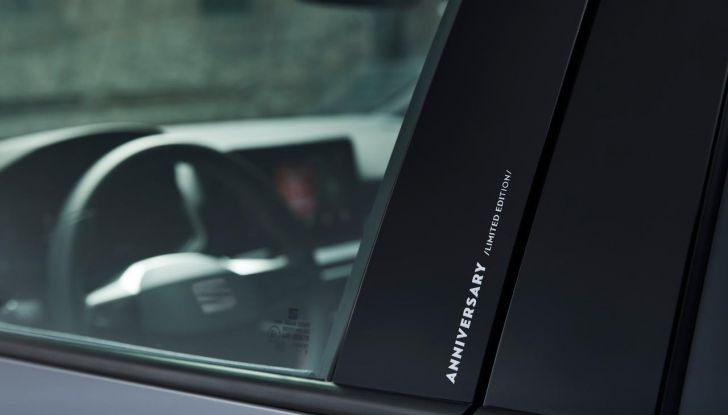 Seat Ibiza Anniversary Limited Edition: caratteristiche, design, abitacolo e prezzo - Foto 2 di 6