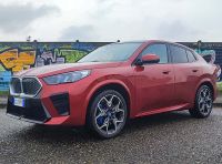 BMW X2 2024: prova su strada, prezzi e versioni del nuovo SUV coupé, anche elettrico