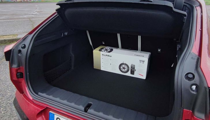 BMW X2 2024: prova su strada, prezzi e versioni del nuovo SUV coupé, anche elettrico - Foto 24 di 33