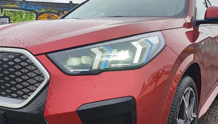 BMW X2 2024: prova su strada, prezzi e versioni del nuovo SUV coupé, anche elettrico - Foto 26 di 33