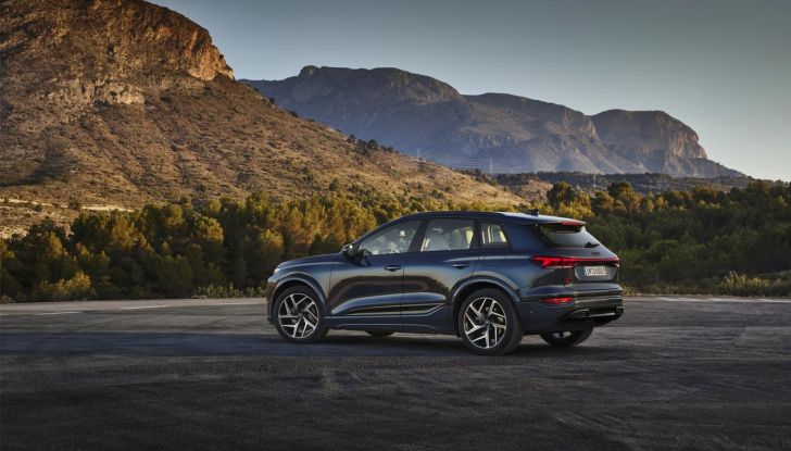 Audi Q6 e-tron: al via agli ordini in Italia da 79.500 euro - Foto 34 di 134