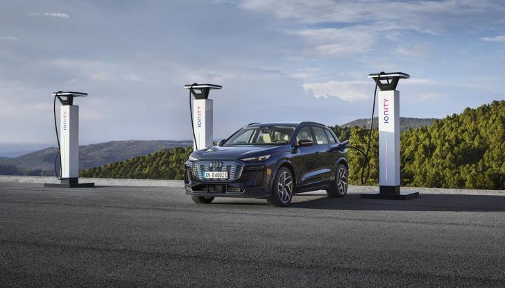 Audi Q6 e-tron: al via agli ordini in Italia da 79.500 euro - Foto 38 di 134