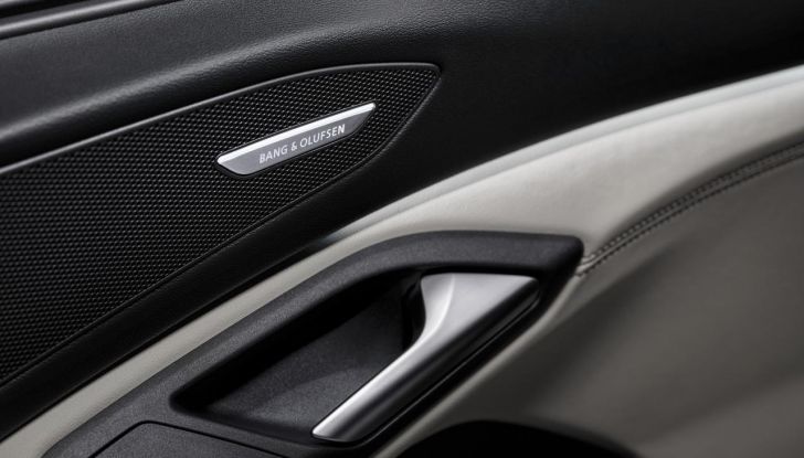 Audi Q6 e-tron: al via agli ordini in Italia da 79.500 euro - Foto 18 di 134