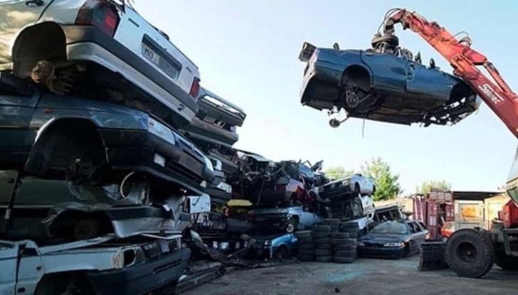 Come rottamare auto: costi, procedura e documenti - Foto 4 di 13
