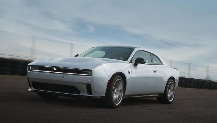 Dodge Charger Daytona: l’iconica muscle car diventa 100% elettrica - Foto 17 di 80