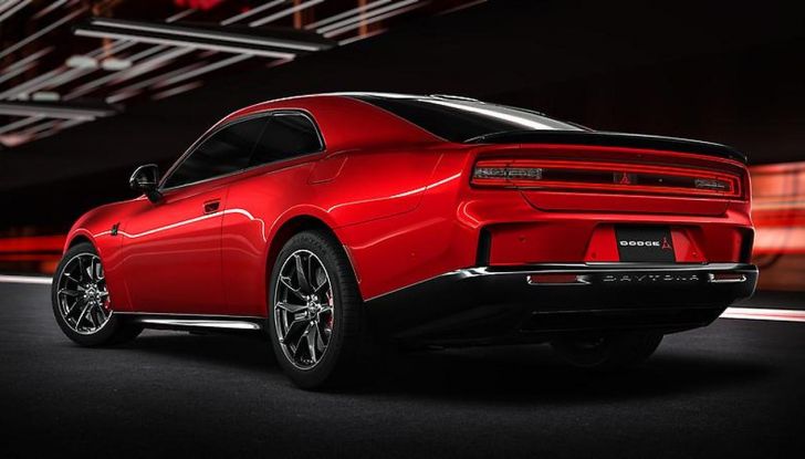 Dodge Charger Daytona: l’iconica muscle car diventa 100% elettrica - Foto 37 di 80