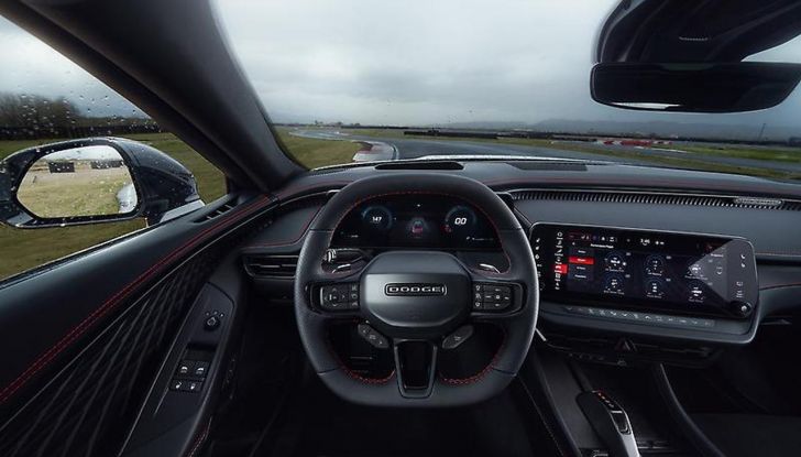 Dodge Charger Daytona: l’iconica muscle car diventa 100% elettrica - Foto 50 di 80