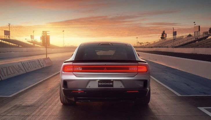 Dodge Charger Daytona: l’iconica muscle car diventa 100% elettrica - Foto 10 di 80