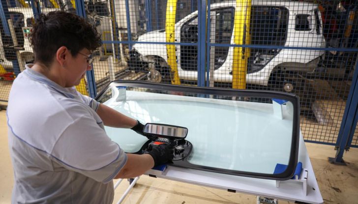 Nuova Fiat Panda: al via agli ordini in Italia da 9950 euro - Foto 2 di 58