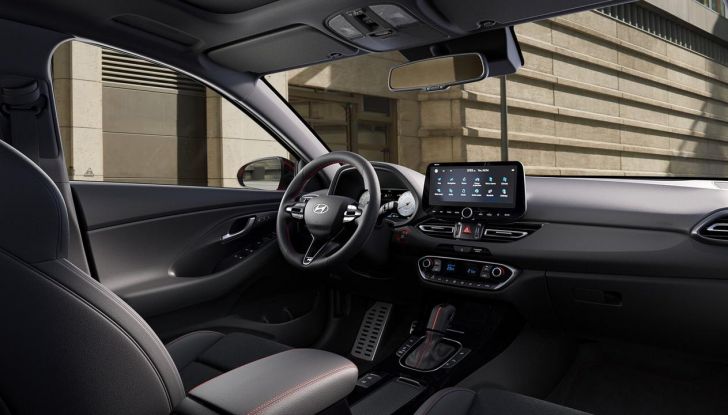 Hyundai i30 2024: caratteristiche, design e abitacolo del nuovo restyling - Foto 39 di 41