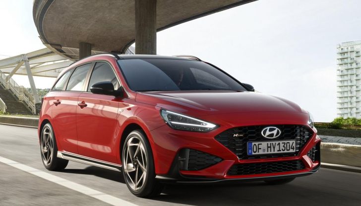 Hyundai i30 2024: caratteristiche, design e abitacolo del nuovo restyling - Foto 33 di 41