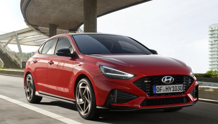Hyundai i30 2024: caratteristiche, design e abitacolo del nuovo restyling - Foto 17 di 41