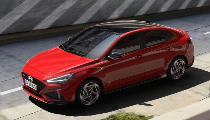 Hyundai i30 2024: caratteristiche, design e abitacolo del nuovo restyling - Foto 19 di 41