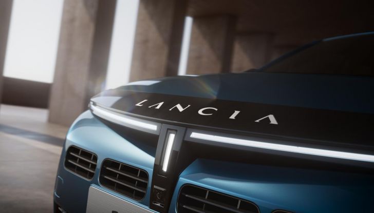 Lancia Ypsilon Edizione Limitata Cassina: al via agli ordini in Italia in due versioni - Foto 6 di 11