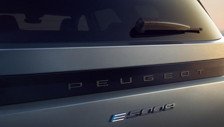 Peugeot E-5008 2025: caratteristiche, design, abitacolo, versioni e autonomia - Foto 22 di 58