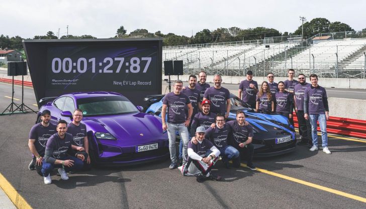 Porsche Taycan Turbo GT: design, potenza e prestazioni - Foto 9 di 12