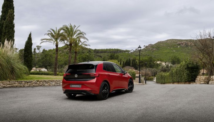 Volkswagen ID.3 GTX e ID.7 GTX Tourer: debuttano le due nuove sportive elettriche - Foto 34 di 85
