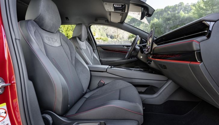 Volkswagen ID.3 GTX e ID.7 GTX Tourer: debuttano le due nuove sportive elettriche - Foto 55 di 85