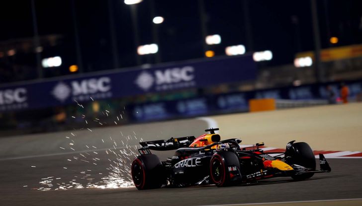 F1 2024, GP Bahrain: Verstappen e Red Bull aprono le danze con la pole position - Foto 1 di 11