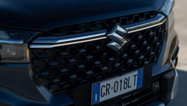 Suzuki S-Cross Hybrid YORU motore, prestazioni e prezzo - Foto 9 di 9