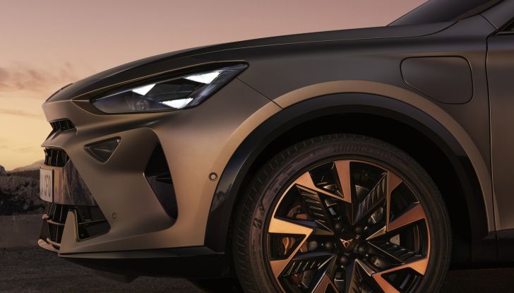 Cupra Leon e Formentor 2025: caratteristiche, design, abitacolo e motori - Foto 4 di 82