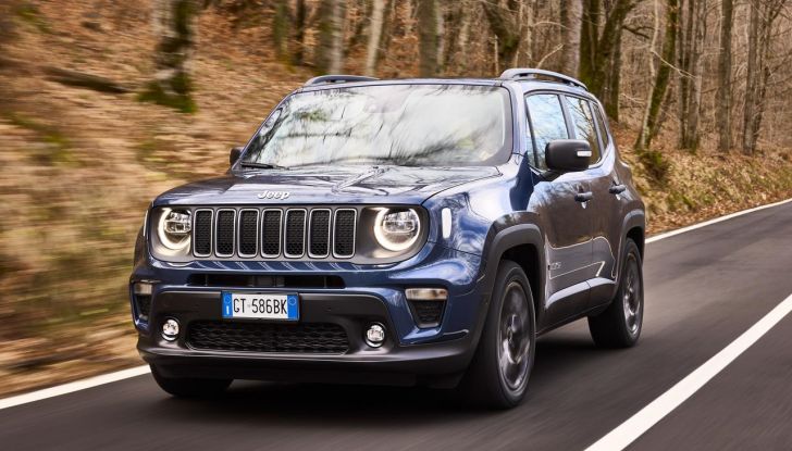Jeep Compass e Renegade e-Hybrid 2024: caratteristiche, design, abitacolo e motore - Foto 25 di 38