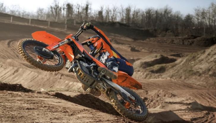 KTM SX 2025, caratteristiche e data di arrivo - Foto 3 di 9