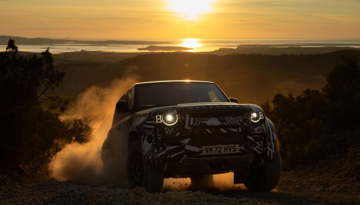Land Rover Defender Octa: debutto confermato per il 3 luglio - Foto 4 di 5