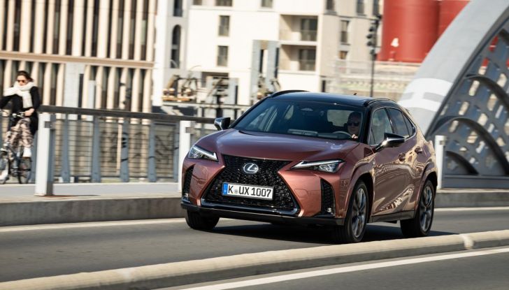 Lexus UX 300h: il crossover si aggiorna con l’arrivo del model year 2024 - Foto 62 di 136